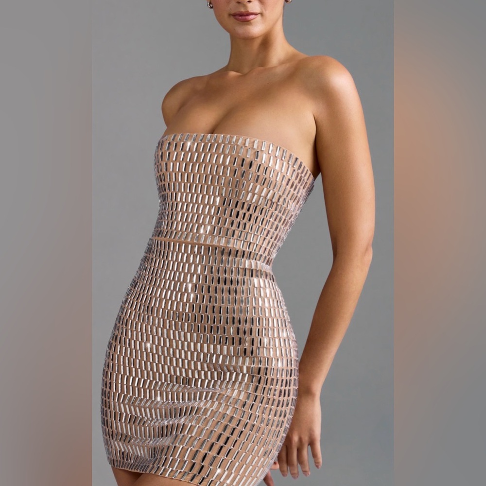 Elegant Strapless Metallic Dress